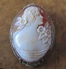 Great quality carved huge carnelian shell beauty from the 1930th Marked filigree 14K White Gold Cameo Brooch/Pendant