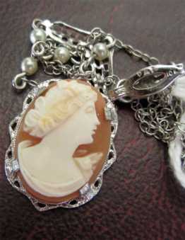 American Beauty Marked 10K White Gold, late 1920 Pendant. Deep Relief Carving. 14” Chain 4 Little Natural pearls