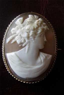 Victorian 10K(Marked) Gold Circa 1875 Classic Pendant /Brooch Carnelian Shell. Apollo-God of Love & Beauty