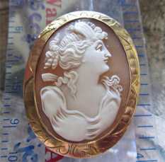 Goddess Psyche profile - hand carved Carnelian shell. Circa 1890 Marked solid etched 10K Yellow Gold Brooch