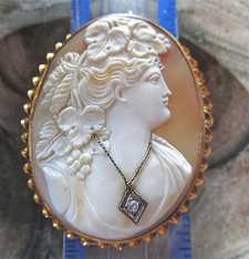 Quality carving, Bacchante with necklace diamond from 1930th Marked big 10K Yellow Gold Brooch/Pendant. Signed