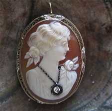 Quality carved shell White Gold solid 14K (marked) Brooch/Pendant with Diamond, circa 1925
