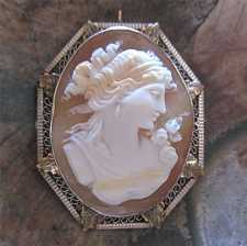Greatly carved shell White Gold solid 14K (marked) Filigree Brooch/Pendant, circa 1925