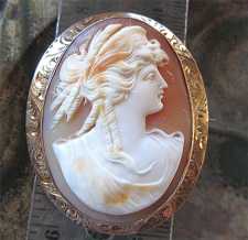 Great Quality Victorian shell - carving image of Ceres Goddess Solid big marked 10K yellow Gold brooch circa 1890-1905.