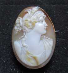 Circa 1910 Edwardian Antique Ceres Goddess - hand carved shell Best/Museum unmarked/tested 9/10K Yellow Gold Brooch.