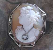Quality carving beauty with a Big European cut Diamond necklace Unmarked but tested 14K White Gold Pendant from 1920th.