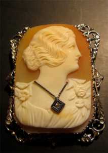 Art Deco White 14KGold (marked) Shell Carved Cameo Pendant/Brooch Filigree Bezel, circa 1928
