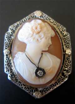 Edwardian White solid 14K Gold (marked) Shell Carved Cameo Pendant/Brooch Filigree Bezel, circa 1930