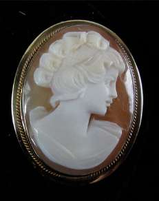 Nice Sculptured Gold over 925 marked Sterling Silver Carnelian Shell Cameo Pin Pendant