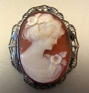 Nice Carnelian Shell Cameo with Flower Beauty Filigree Silver Bezel Brooch. Circa 1930
