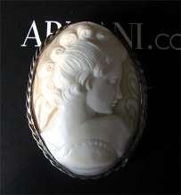 Superior Quality Art Deco Light Sardonyx Shell Circa 1935 Silver Brooch