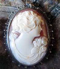 Amazing Quality Art Deco (circa 1925) Carnelian Shell Filigree Unmarked Silver Pendant. Signed By Artist