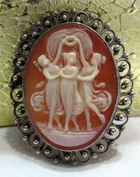 Antique Victorian Carved Cameo Brooch pendant 3 Graces
