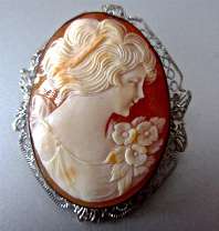 Outstanding quality hand carved late Art Nouveaux Shell from 1920 - 1930th Silver w/zinc Pendant/Brooch