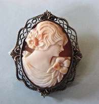 Sample of fine Craftsmanship from American carvers Silver filigree Brooch circa 1930’s