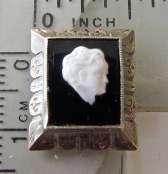 Hand carved portrait of famous writer Jack London from 1910th Black & White Agate Decorated Silver top of the ring