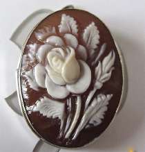 High relief Quality Sardonyx Shell image of Rose bouquet Marked 800 Silver Pendant/Brooch with Gold rope
