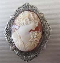 Gorgeous Carnelian shell image of girl circa 1930 Unmarked Silver Sterling Brooch (need some work)