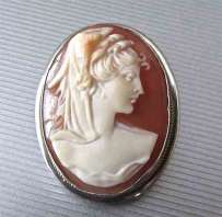 Amazing Carnelian shell signed by Artist. Spanish girl Marked 800 Silver circa 1925 Pendant/Brooch