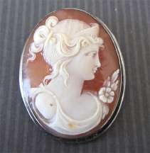 Superiorly carved Carnelian Shell Classic marked 800 Silver Brooch/Pendant.