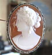 Extraordinary Quality Sardonyx high relief carving Filigree Silver brooch/pendant cameo
