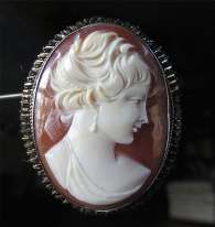 Beautiful Carnelian hand carved shell Marked 800 CAMEXCO & C Silver brooch/pendant