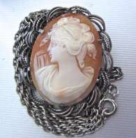 Big Carnelian hand carved shell from 1920th In unmarked Silver pendant with white metal chain