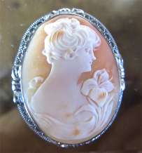 Amazing Carnelian shell woman portrait circa 1920 Unmarked Silver with Zinc cover Filigree Brooch