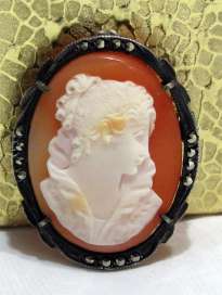 Marquisettes Framed Silver Pendent & Brooch Perfectly carved in the beginning of XX century