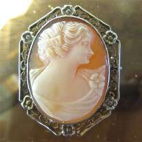 Nicely nand carved Carnelian shell circa 1930th Unmarked Silver Filigree Design with flowers Brooch