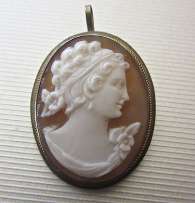 Italian Sardonyx hand carved shell classic profile circa 1915 Marked 900 Silver brooch/pendant with Gold rope