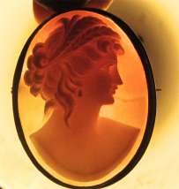 Fertility Goddess Cera - carved Shell Cameo, signed by the Artist Marked Sterling 900 or 800 Silver/Vermeil Pendant/Brooch.