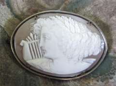 Classy Edwardian Muse - masterly carved light Sardonyx Shell Unmarked Vermeil Silver Sterling Brooch.