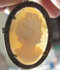 Circa 1930th Italian hand carved short hair girl shell Marked 800 Vermeil Silver Brooch/Pendant