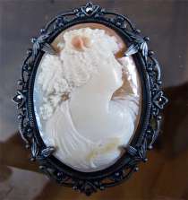 Finely crafted 3 colors shell carved circa 1920 Marked STERLING Blackened Silver Marquisette filigree Brooch