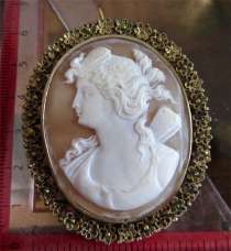 Victorian Museum Quality Psyche Goddess shell circa 1890 Unmarked Gold plated Silver Brooch/Pendant