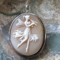 Psyche playing double flute mythological scene Carnelian Shell Art Deco marked 900 Silver Brooch/Pendant with Gold rope