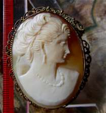 Big hand carved carnelian shell circa 1930 - 1940 Gold washed Silver filigree Brooch