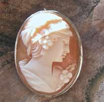 Girl from 1920th Carnelian shell superiorly carved by Italian master 800 marked Silver with gold rope Brooch/Pendant.