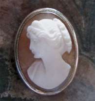 Italian Beauty classic Carnelian shell from 1910th Marked 800 Silver with Gold rope Brooch/Pendant