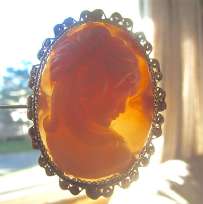 Huge well carved modern conch shell carved circa 1960 Marked filigree Vermeil Silver 800 Brooch/Pendant
