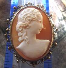 Superior Quality Carnelian shell carved circa 1910-1930 Marked filigree Vermeil Silver 800 Brooch/Pendant