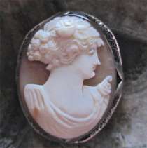 Filigree Silver Brooch/Pendant 1920-1930. Art Deco Superiorly hand carved shell