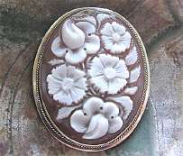 Quality Italian Sardonyx shell image of bouquet signed by the Artist Brooch/Pendant Marked 925 Gold washed Sterling with Gold rope