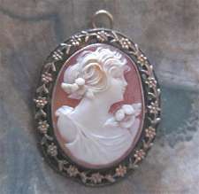 Uniquely carved vintage Shell signed by the Artist from the 1930th Symmetalic 14K Yellow Gold & Silver Sterling Pendant/Brooch