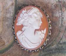 Superior hand carved Carnelian shell Beauty profile circa 1930. Marked 800 Vermeil Silver pendant/brooch with aged patina.