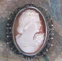 Well executed shell - signed portrait of cute girl from the 1930th Unmarked blackening filigree 800 Silver Brooch/Pendant