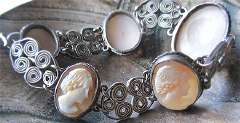 5 Hand carved shell images in filigree unmarked Silver Edwardian Art Deco Bracelet circa 1915-1925