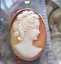 Big and nicely carved hand carved carnelian shell - profile circa 1940 Marked 800 Vermeil Silver/Gold pendant/brooch.