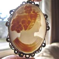 Red headed Bacchante Head - carved Italian Beauty shell Vermeil Silver Gold is lost circa 1920th adjusted carving